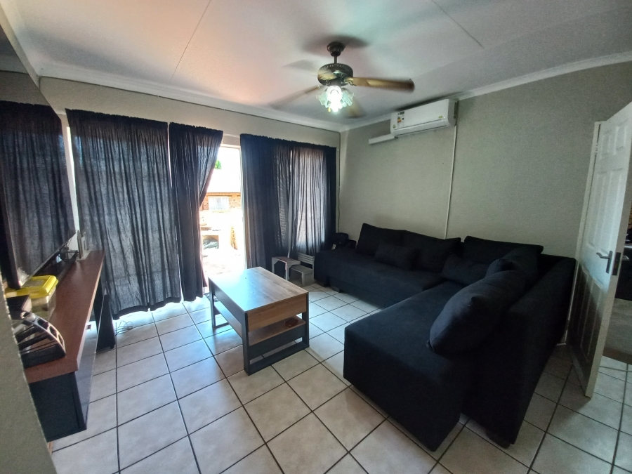 2 Bedroom Property for Sale in Safari Gardens North West